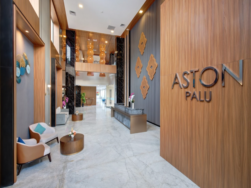 Aston Palu Hotel & Conference Center - Lobi