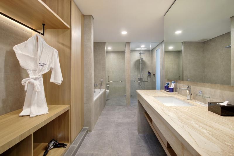 Aston Palu Hotel & Conference Center - Oda