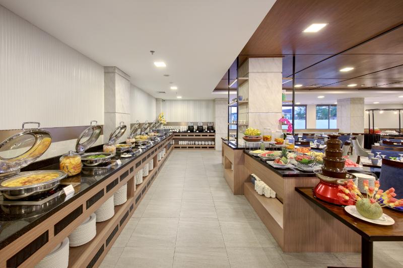 Aston Palu Hotel & Conference Center - Restoran