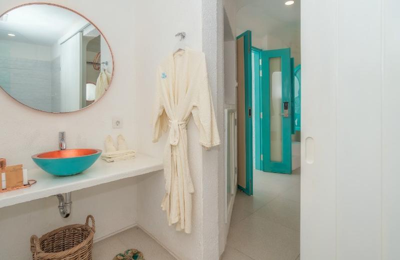 Loccal Collection Hotel Labuan Bajo - Oda