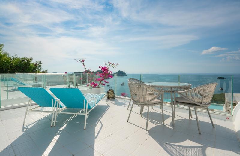 Loccal Collection Hotel Labuan Bajo - Oda