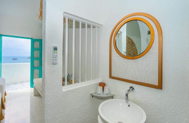 Loccal Collection Hotel Labuan Bajo - Oda