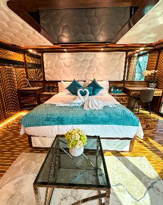 Overnight Super Yacht Experience - Orchid fotoÄŸrafÄ±