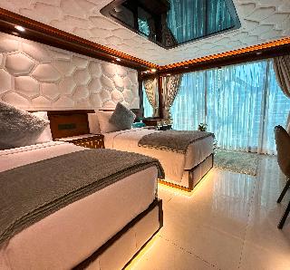 Overnight Super Yacht Experience - Orchid fotoÄŸrafÄ±