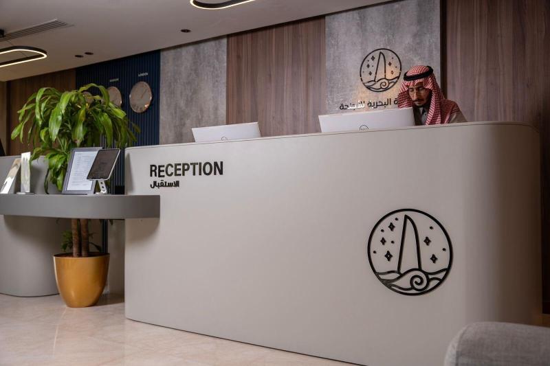 Seafront Luxury Suites Jeddah Corniche - Lobi