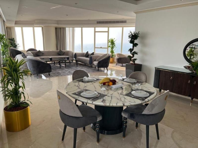 Seafront Luxury Suites Jeddah Corniche - Oda
