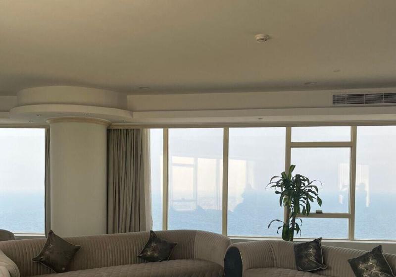 Seafront Luxury Suites Jeddah Corniche - Oda