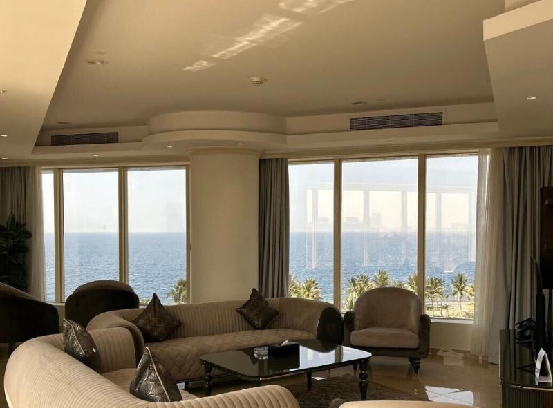 Seafront Luxury Suites Jeddah Corniche - Oda