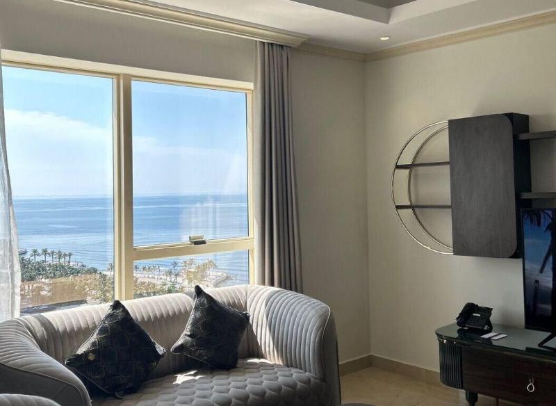 Seafront Luxury Suites Jeddah Corniche - Oda