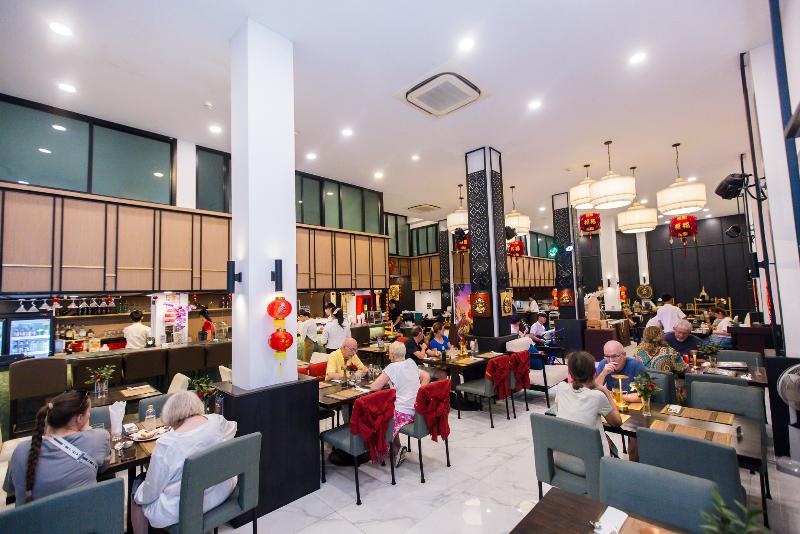 The Experience Walking Street Chiang Mai - Restoran