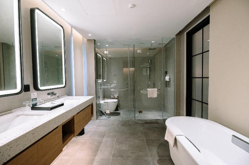 Holiday Inn Lampung Bukit Randu - Oda