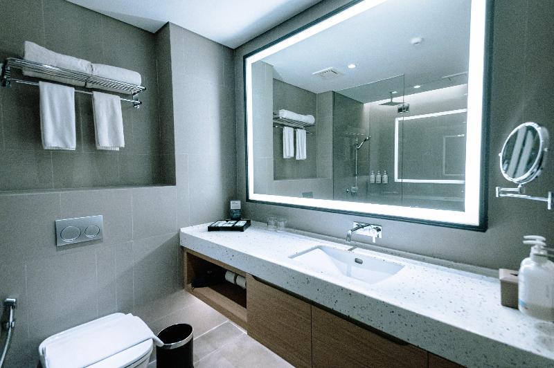Holiday Inn Lampung Bukit Randu - Oda