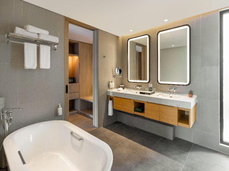 Holiday Inn Lampung Bukit Randu - Oda