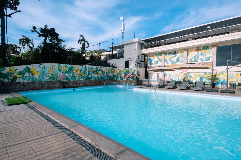 Holiday Inn Lampung Bukit Randu - Havuz