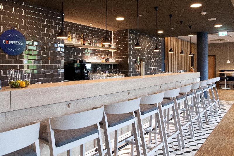 Holiday Inn Express Bochum - Bar
