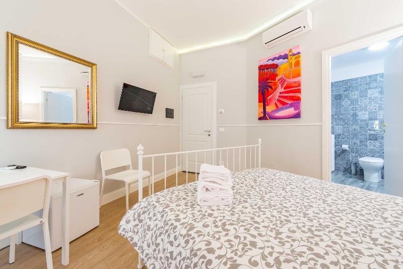 Un Attimo A Roma B&b - Oda