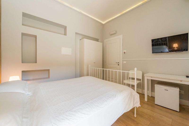 Un Attimo A Roma B&b - Oda