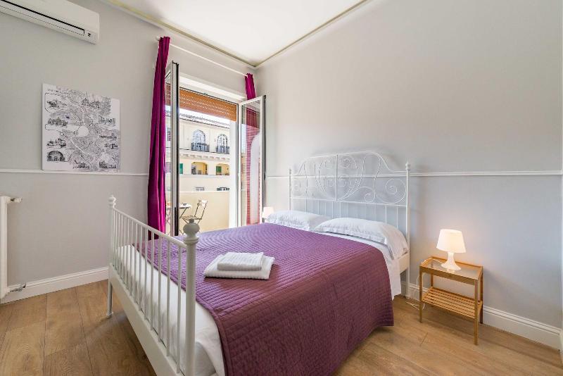 Un Attimo A Roma B&b - Oda