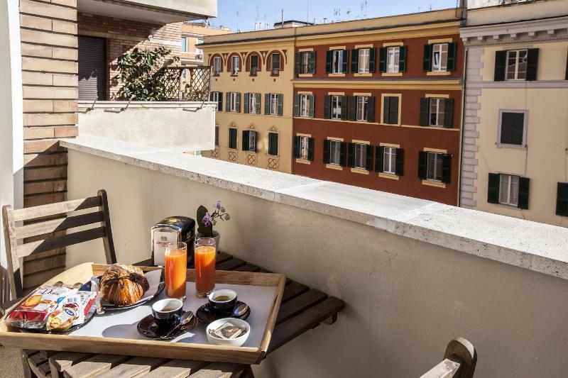 Un Attimo A Roma B&b - Oda