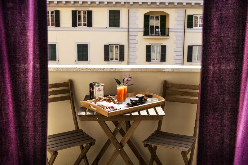 Un Attimo A Roma B&b - Oda