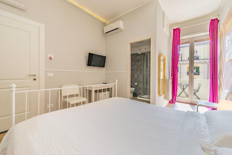 Un Attimo A Roma B&b - Oda