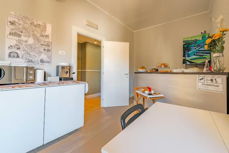 Un Attimo A Roma B&b - Restoran