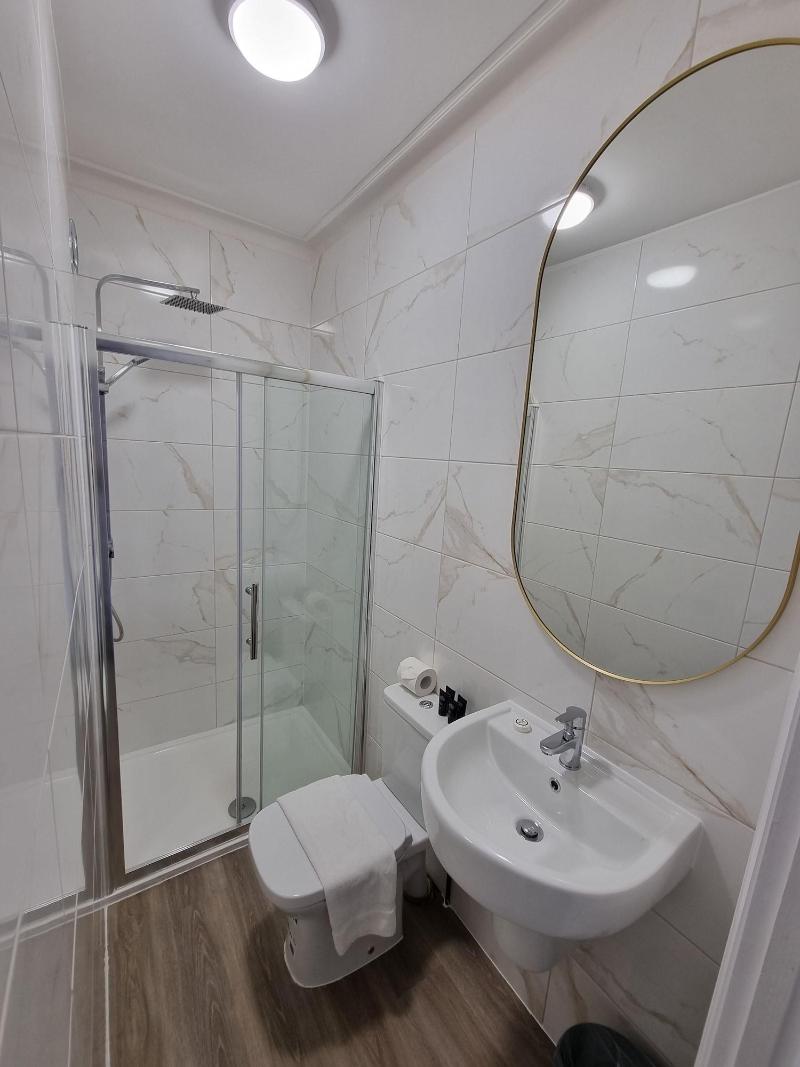Hotel Cg London - Oda