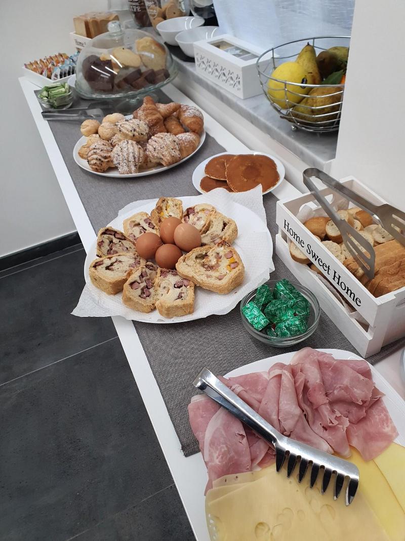 Gaisa Naples - Bed & Breakfast - Restoran