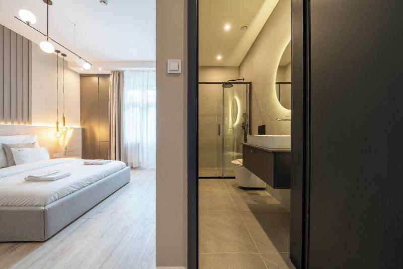 Kã¡roly Boutique Suites, Best Location By Bqa - Oda