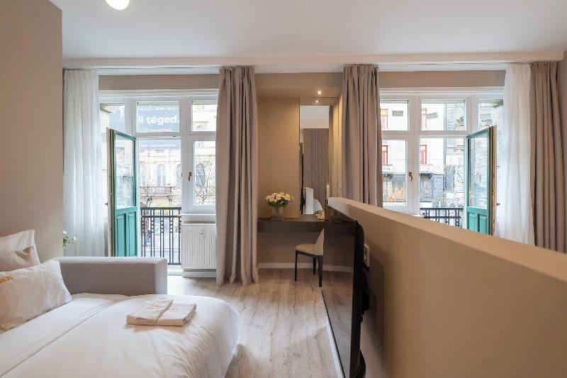 Kã¡roly Boutique Suites, Best Location By Bqa - Oda