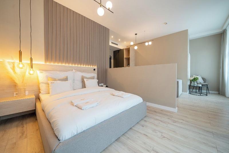 Kã¡roly Boutique Suites, Best Location By Bqa - Oda
