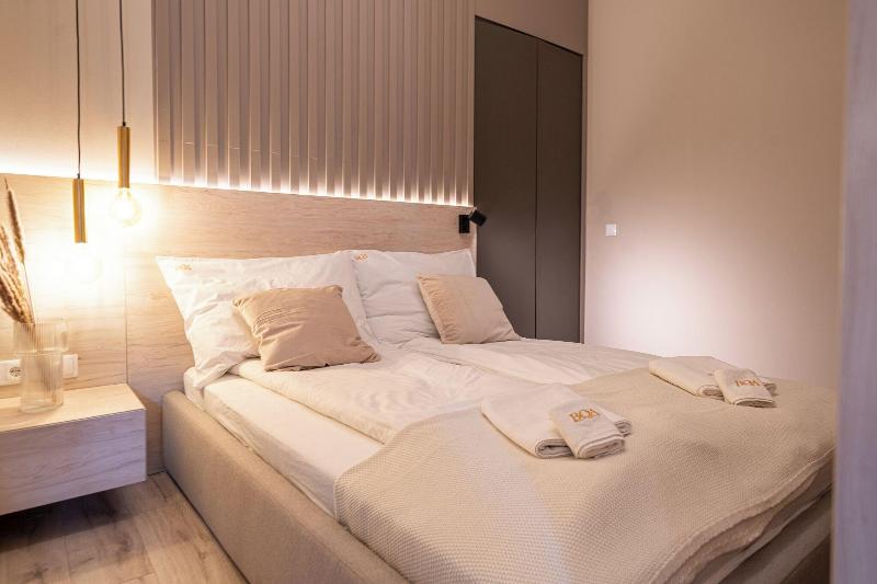 Kã¡roly Boutique Suites, Best Location By Bqa - Oda