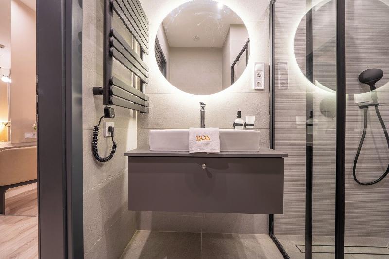 Kã¡roly Boutique Suites, Best Location By Bqa - Oda
