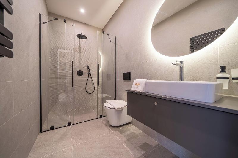 Kã¡roly Boutique Suites, Best Location By Bqa - Oda