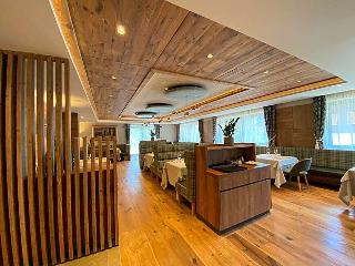 Ciampedie Luxury Alpine Spa Hotel fotoÄŸrafÄ±