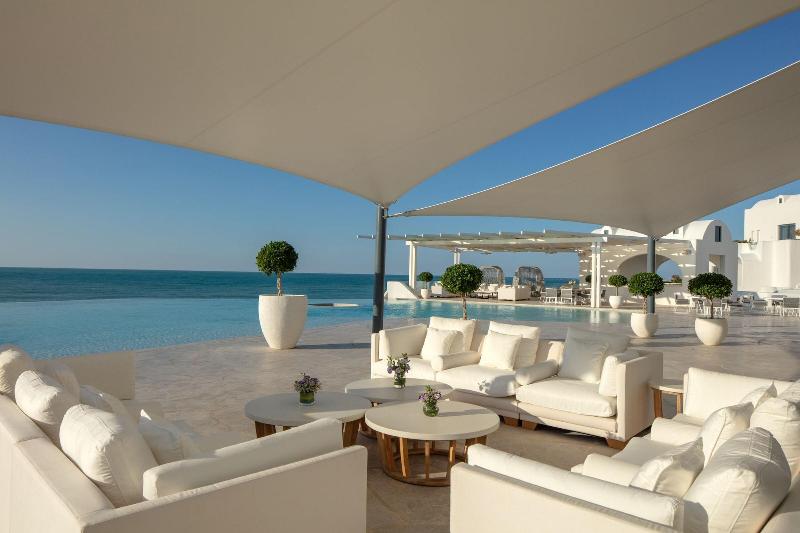 Anantara Retreat Santorini Abu Dhabi – Adults Only - Bar