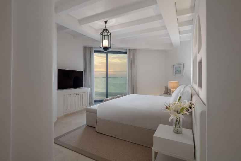 Anantara Retreat Santorini Abu Dhabi – Adults Only - Oda