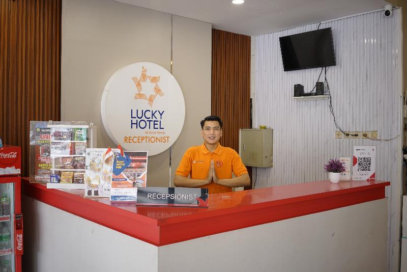 Lucky Hotel Purwodadi - Lobi