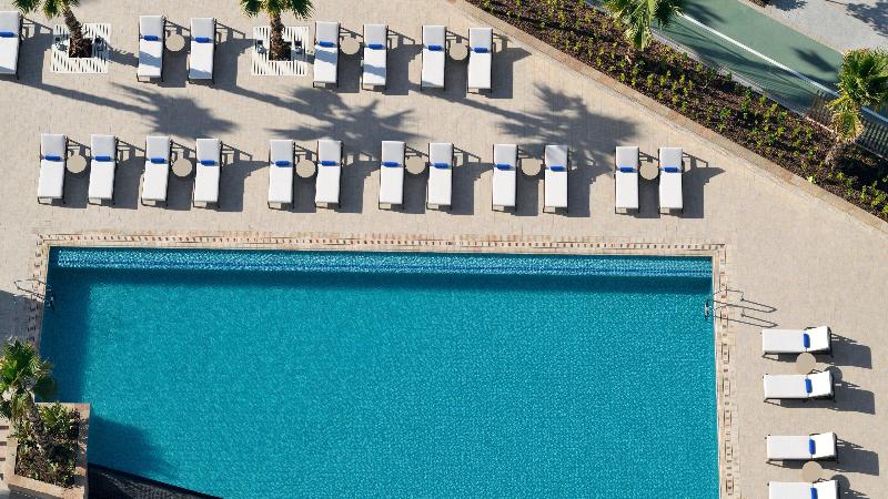 Intercontinental Residences Abu Dhabi - Havuz