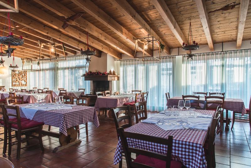 La Vineria - Lobi