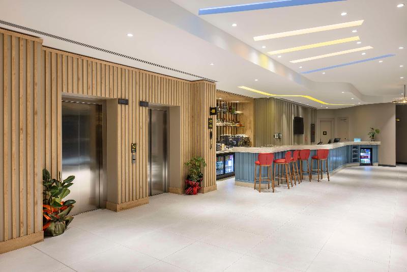 Hampton By Hilton Cerkezkoy - Lobi