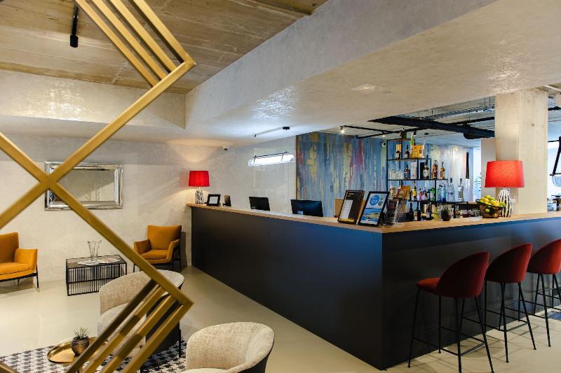 The Amberlyn Suite Hotel - Lobi