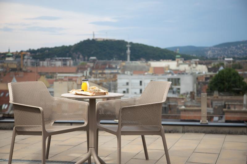The Amberlyn Suite Hotel - Genel