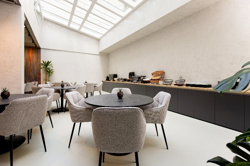 The Amberlyn Suite Hotel - Restoran
