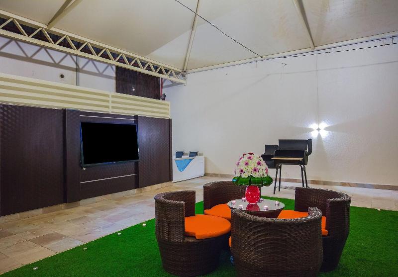Rest Night Hotel Apartment- Alhamra - Oda