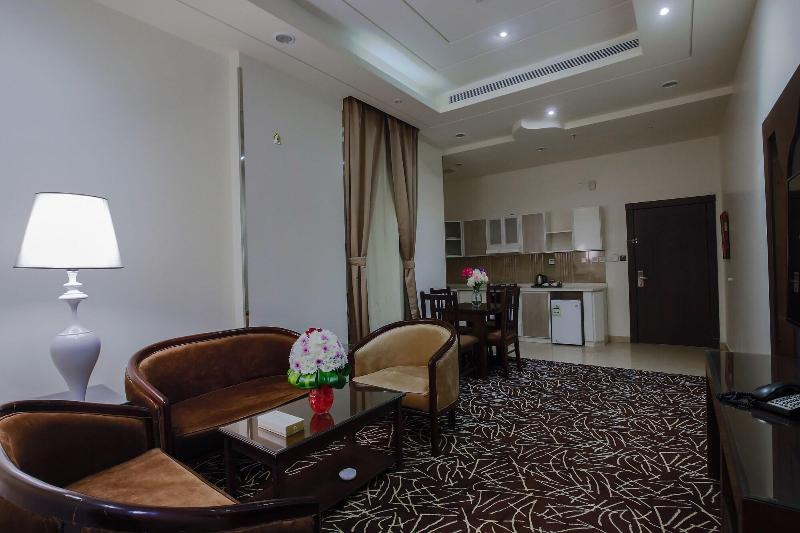 Rest Night Hotel Apartment- Alhamra - Oda