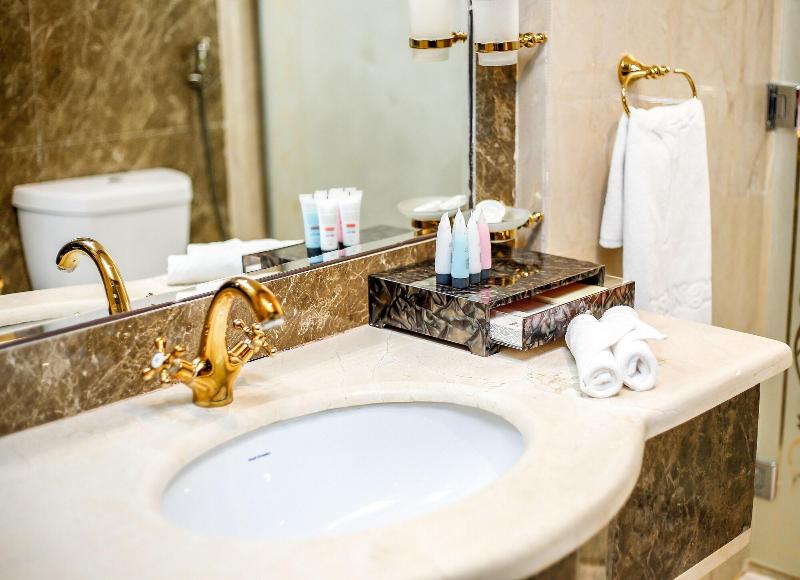 Rest Night Hotel Apartment- Alhamra - Oda