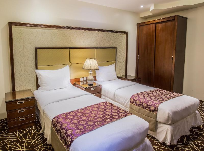 Rest Night Hotel Apartment- Alhamra - Oda