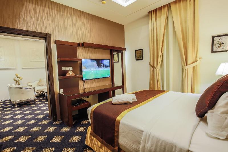 Rest Night Hotel Apartment- Alhamra - Oda