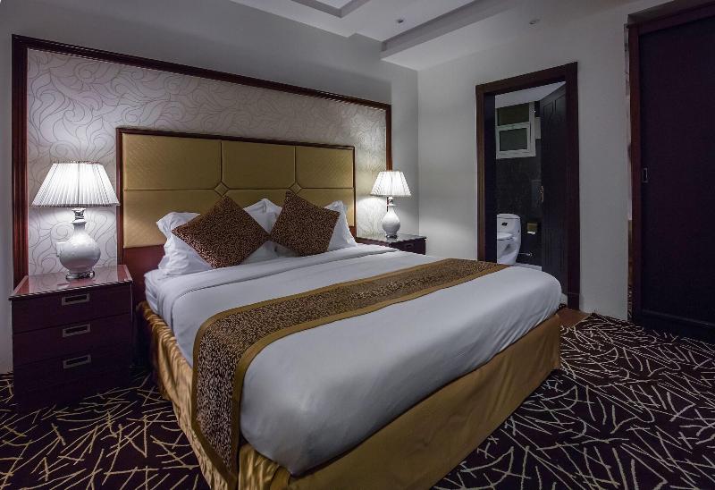 Rest Night Hotel Apartment- Alhamra - Oda